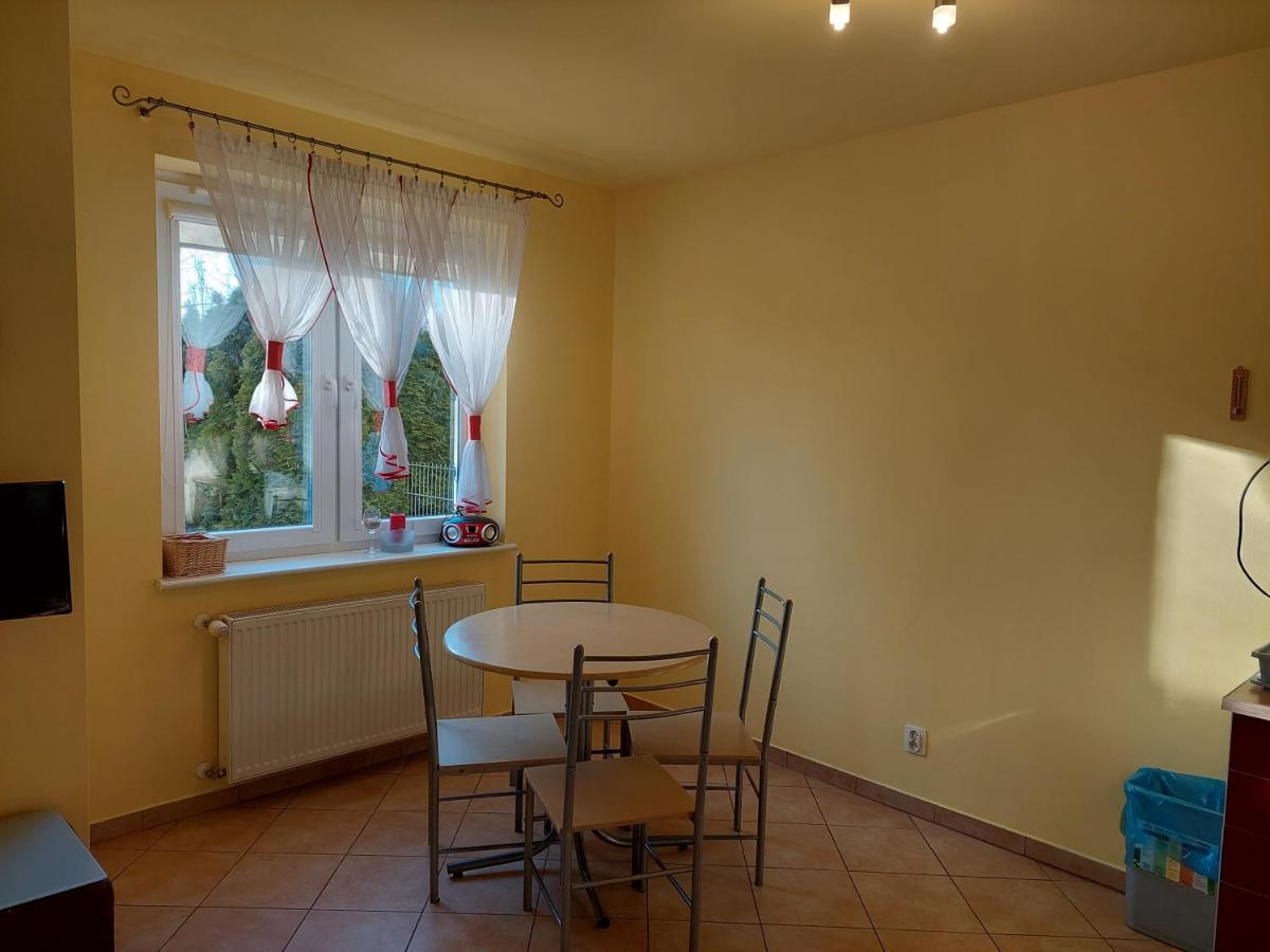 Apartament Z Ogrodkiem Kolobřeh Exteriér fotografie